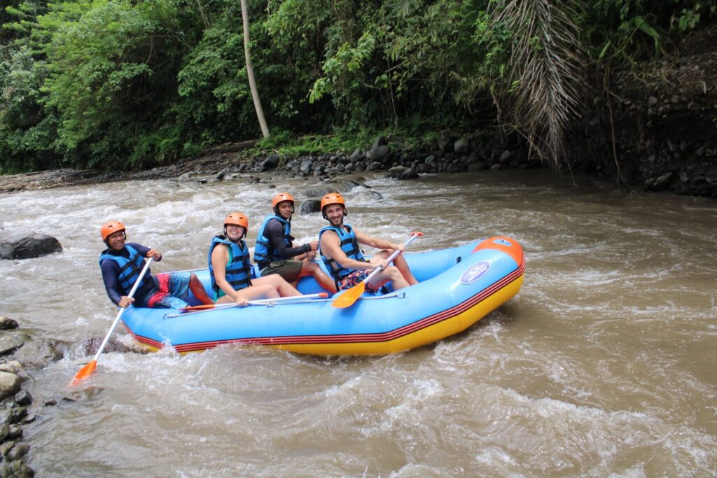 rafting in Bali